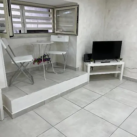 Maison Sabale' * Neapol